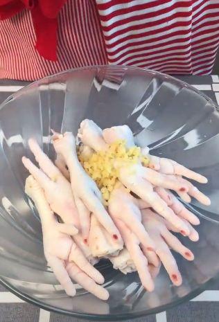 无缝鸡爪爆料视频,视频爆料揭示惊人真相