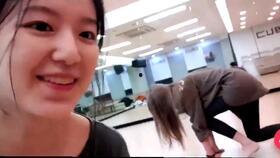 爆料郑燕姿的女生抖音视频,揭秘女神日常幕后
