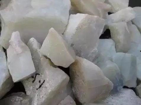 怎么看玉是山料还是海料,山料与海料的鉴定技巧解析